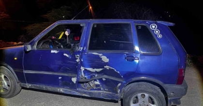 OTOMOBİLİN MOTOSİKLETLE ÇARPIŞTIĞI KAZADA 2 KİŞİ YARALANDI
