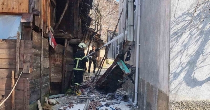 KÖYDE KURULAN YANGIN VANALARI MUHTEMEL BİR FELAKETİ ÖNLEDİ
