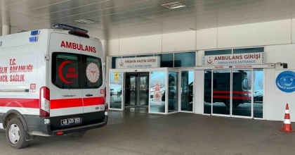 RAMAZAN TOPU PATLAMASINDA 19 YAŞINDAKİ GENÇ AĞIR YARALANDI