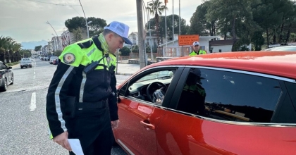 MARMARİS’TE TRAFİK İHLALİ YAPANLAR CEZADAN KAÇAMADI
