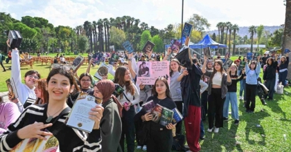İZKİTAP - 7. İZMİR KİTAP FUARI 17-26 NİSAN’DA KÜLTÜRPARK’TA