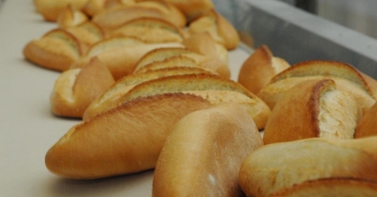 İZMİR’DE EKMEĞE ZAM