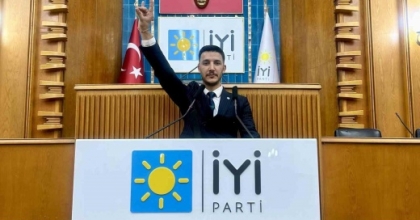 İYİ PARTİLİ BAŞKAN İSTİFA ETTİ
