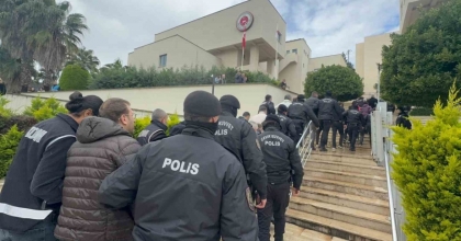 MARMARİS’TEKİ RÜŞVET OPERASYONUNDA 4 TUTUKLAMA
