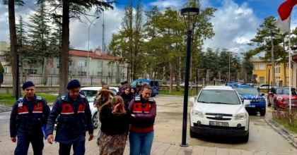 BOHÇACI KILIĞINDA GELDİKLERİ KÖYDE 880 BİN TL’LİK SOYGUN YAPTILAR
