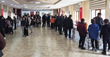 BEYAĞAÇ KİTAP FUARI KAPILARINI AÇTI
