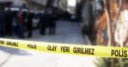 ESKİ POLİS 6’NCI KATTAN ATLADI