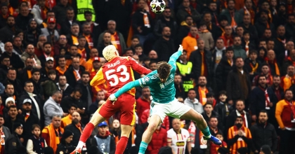 GALATASARAY ŞAMPİYONLAR LİGİ MAÇINDA LİVERPOOL'U MAĞLUP ETTİ
