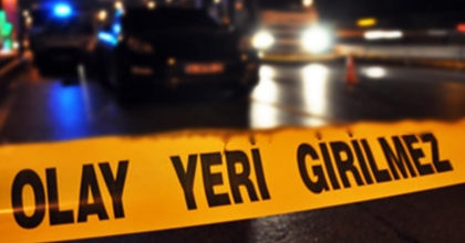 GERİ MANEVRA YAPAN KAMYONET YAŞLI KADINI EZDİ