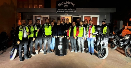 MOTOSİKLET SÜRÜCÜLERİNE 'GÜVENLİ SÜRÜŞ' EĞİTİMİ