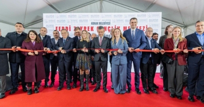 FERDİ ZEYREK’İN ADI GENÇLİK MERKEZİNDE YAŞAYACAK