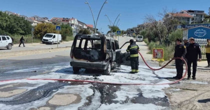 DATÇA’DA TİCARİ ARAÇ KÜLE DÖNDÜ
