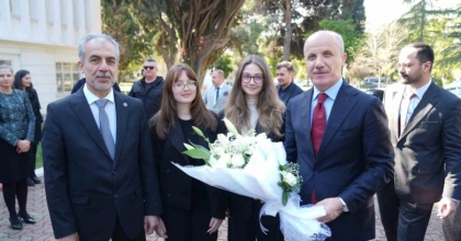 YÖK BAŞKANI PROF. DR. EROL ÖZVAR EGE ÜNİVERSİTESİNİ ZİYARET ETTİ
