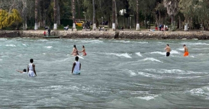MUĞLA’DA DENİZ SEZONU ERKEN AÇILDI
