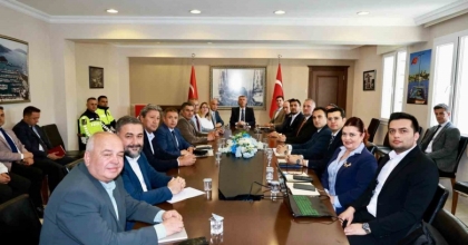 BODRUM’DAKİ ULAŞIM SORUNU MASAYA YATIRILDI
