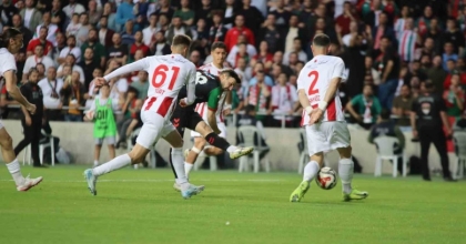 KARŞIYAKA, PLAY-OFF’A VEDA ETTİ
