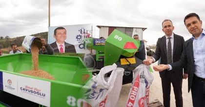 BEKİLLİ’YE YEM MAKİNESİ DESTEĞİ