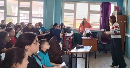 ÇİVRİL’DE ÖĞRENCİ VE ÖĞRETMENLERE TÜBERKÜLOZ EĞİTİMİ