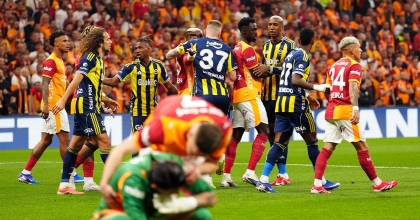 GALATASARAY FENERBAHÇE DERBİSİ 3-0 SONA ERDİ