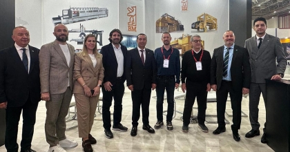 MAKSİAD HEYETİ FUARDA ÜYELERİNİ YALNIZ BIRAKMADI