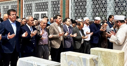 ÖĞRETMEN VE ÖĞRENCİLER İÇİN GIYABİ CENAZE NAMAZI