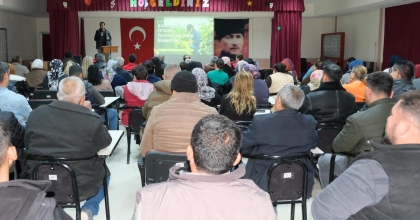 SARAYKÖY’DE ÖRTÜ ALTI ÜRETİCİLERİNE GECE EĞİTİMİ