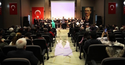 TAVAS’TA TÜRKÜ ŞÖLENİ
