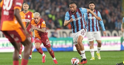TRABZONSPOR GALATASARAY'I DEVİRDİ ZİRVE YARIŞI KIZIŞTI