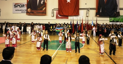 TÜRK VE AZERİ KARDEŞLER 23 NİSAN COŞKUSUNU ÇAMELİ'NDE BİRLİKTE YAŞADI