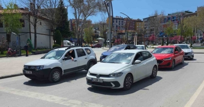 KÜTAHYA’DA TRAFİĞE KAYITLI ARAÇ SAYISI 286 BİN 57’YE ULAŞTI
