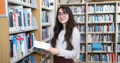 İZMİRLİ BERRA’NIN ‘OXFORD’ GURURU