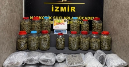 İZMİR’DE ZEHİR TACİRLERİNE OPERASYON: 4 ŞÜPHELİ TUTUKLANDI
