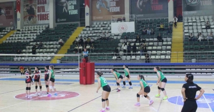 MUĞLASPOR’UN KÜÇÜK SULTANLARI SERİYİ SÜRDÜRDÜ
