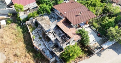 NAZİLLİ’DE 25 METRUK BİNA YIKILDI