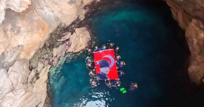 19 MAYIS RUHU FETHİYE’DE SU ALTINDA YAŞATILDI
