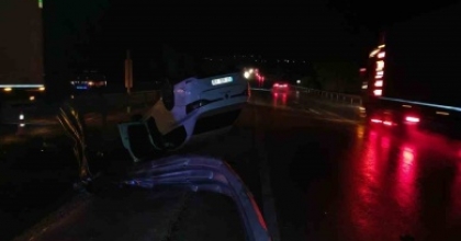 AFYONKARAHİSAR’DA TRAFİK KAZASI: 3 YARALI
