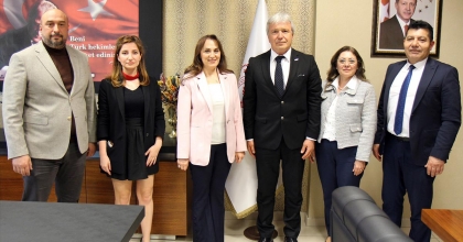 AİLE HEKİMLİĞİ HİZMETLERİ DENİZLİ’DE MASAYA YATIRILDI
