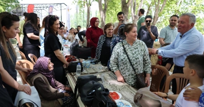 HONAZ’DA ANNELER GÜNÜ BULUŞMASINA YOĞUN İLGİ