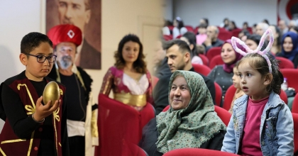 MASAL FESTİVALİ MİNİKLERİ BÜYÜLEDİ
