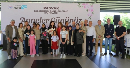 PASVAK’TA “YILIN ANNESİ” ÖDÜLLERİ SAHİPLERİNİ BULDU