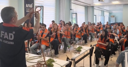 PAÜ ÖĞRENCİLERİ DESTEK AFAD GÖNÜLLÜSÜ OLDU