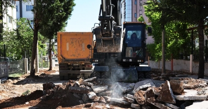 YUNUSEMRE ÜSTYAPISI YENİLENİYOR