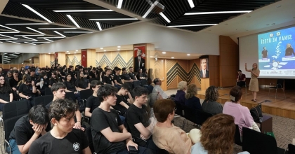 “SINAV VE ÖTESİ” PROGRAMI GENÇLERE REHBER OLDU