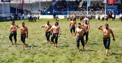 YUNTDAĞI’NDA ER MEYDANI HEYECANI İKİNCİ GÜNDE DE SÜRDÜ
