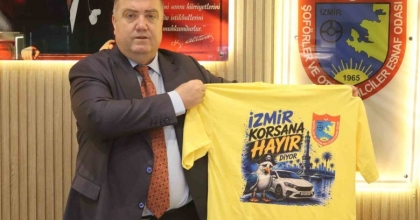 İZMİR’DE TAKSİCİLERDEN ‘KORSANA HAYIR’ MESAJI