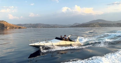 BODRUM AÇIKLARINDA 18 DÜZENSİZ GÖÇMEN YAKALANDI: 2 GÖZALTI
