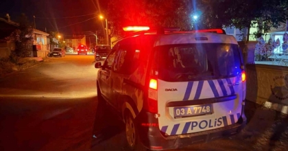 DÜĞÜNDE YAŞANAN BIÇAKLI VE SİLAHLI KAVGADA 1 KİŞİ ÖLDÜ