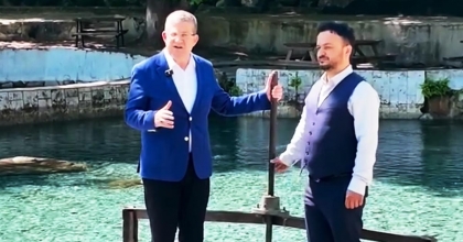 AK PARTİLİ BAŞKAN, SU BAŞINDAN SESLENDİ