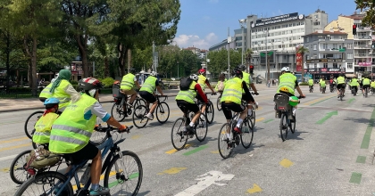 BAĞIMLILIKLA MÜCADELE İÇİN PEDAL ÇEVİRDİLER