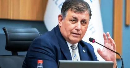 CEMİL TUGAY CHP'DEN İSTİFA ETTİ 